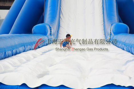 江蘇鎮(zhèn)江移動水上樂園案例
